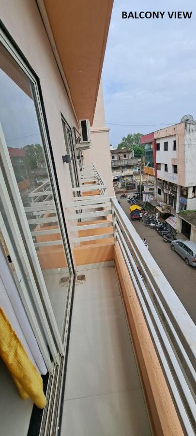Hotel Aaditya Palace Bhusāwal Buitenkant foto